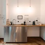 La Stazione Degli Artisti Apartment *