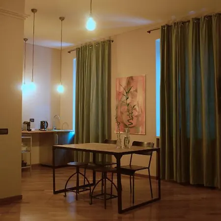 La Stazione Degli Artisti Apartment Triest