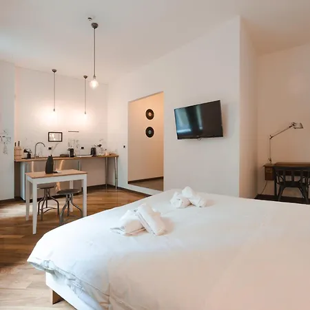La Stazione Degli Artisti Apartament
